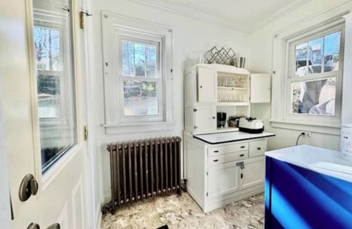 Mount Lebanon House | Spacious 3BR Home w/Movie Theater!nn