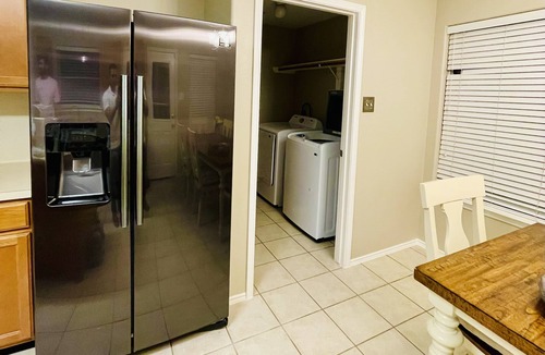 Rosenberg House | Spacious 3BR in Rosenberg | w/30-Day Discounts! 45 mins from FIFA stadiumn