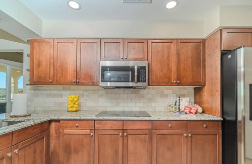 Highland Lake Estates Condo | Spacious 3BR Lakefront Sunset Condo w/Restaurant