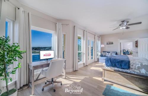 Highland Lake Estates Apartment | Spacious 3BR Lakefront Sunset Condo w Restaurant