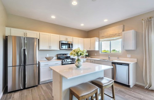 Casas Adobes House | Spacious 3BR/Loft house in marvelous Northwest Tucson with 2 car garage