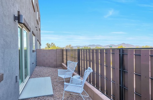 Casas Adobes House | Spacious 3BR/Loft house in marvelous Northwest Tucson with 2 car garage