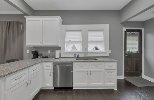 West End House | Spacious 3BR Near Stadium– Great for Groups