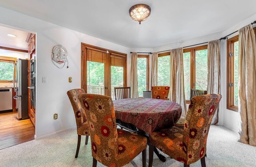 Overlake House | Spacious 3BR Redmond Home with Fireplace & BBQ