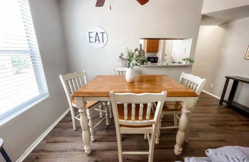 Northwest Corpus Christi Apartment | Spacious 3BR Retreat with Pool and Prime Location