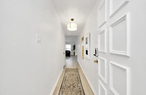 Barker Apartment | Spacious 3BR Retreat Near Katy's Top Attractions