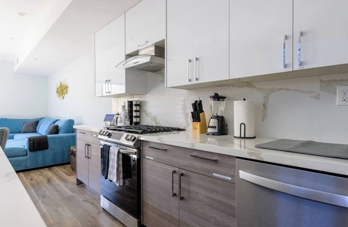 San Jose House | Spacious 3BR Townhome All Bedrooms w Private Baths