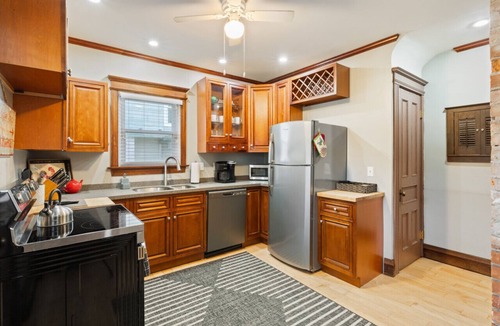 Rochester House | Spacious 4 BDRM w/Onsite Parking & A/C!