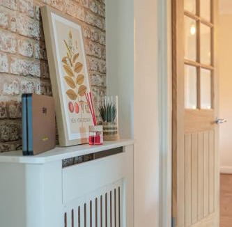 Hengoed House | Spacious 4 Bed 2 Bath House