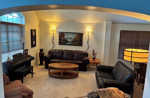 Pflugerville House | Spacious 4 bed Family home in Pflugerville
