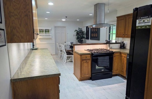 Columbia House | Spacious 4-bed home with king suites, near Riverbanks Zoo and downtown Columbia.