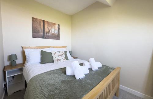 Mealsgate House | Spacious 4-Bed Lake District Getaway for Groups