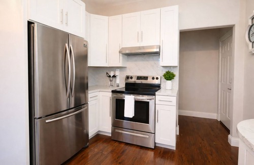 Oakland House | Spacious 4-Bed- Sleeps 8 - Family Friendly