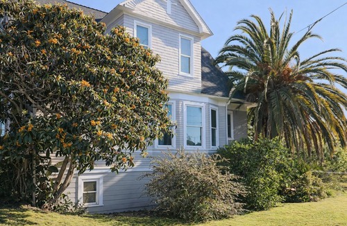 Oakland House | Spacious 4-Bed- Sleeps 8 - Family Friendly