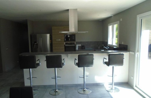 Baume-les-Dames House | Spacious 4-bedroom house close to the cycle route, climbing area and shops