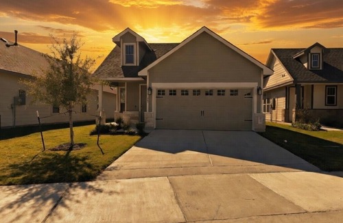 Wellborn House | Spacious 4-bedroom house close to everything in College Station