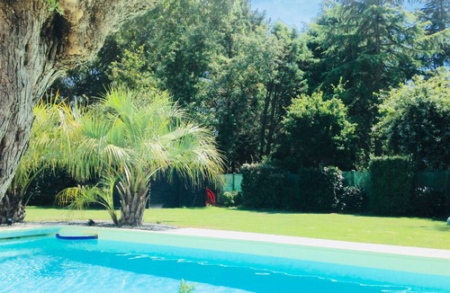 Nort-sur-Erdre House | Spacious 4 bedroom Nort sur Erdre house, private heated swimming pool