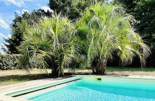 Nort-sur-Erdre House | Spacious 4 bedroom Nort sur Erdre house, private heated swimming pool