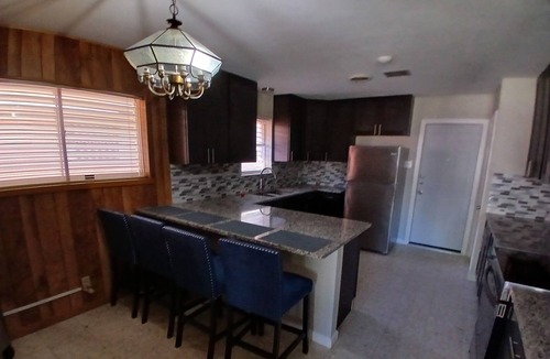 Bay Area House | Spacious 4-bedroom house with WiFi, AC in awesome South Central Corpus Christi