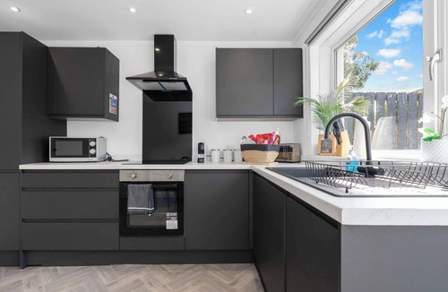 Livingston House | Spacious 4 bedroom home