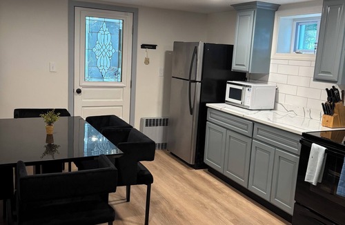 Montville House | Spacious 4-bedroom 2-bath private house just across the road from Mohegan Sun