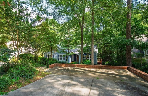 Carrboro House | Spacious 4- bedroom 3-bath house in marvelous Carrboro, NC!
