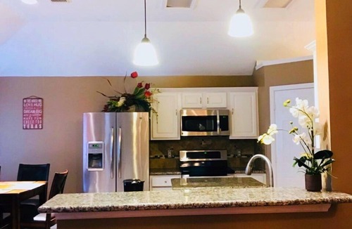 Barker House | Spacious 4 bedroom and cozy house for families