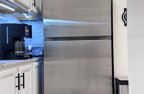 Central Park North Apartment | Spacious 4-bedroom apartment in Manhattan with Doorman
