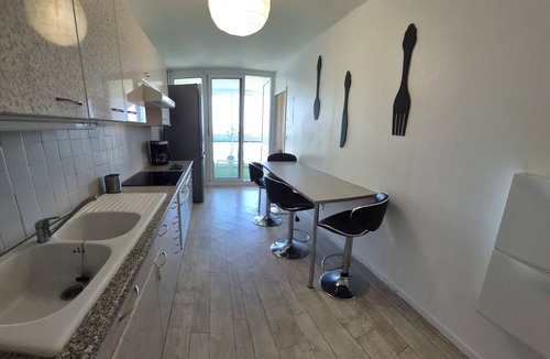 Roseraie - Orgemont Apartment | Spacious 4-Bedroom Apartment 100 m², Fully Equipped, Sleeps 7