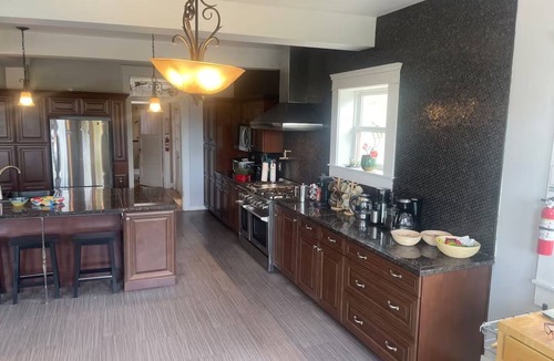 Bisbee Apartment | Spacious 4-bedroom apartment with AC, WiFi in charming Bisbee