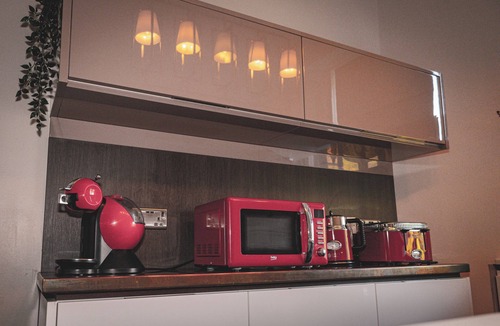 Stirling Apartment | Spacious 4 Bedroom Flat in Stirling