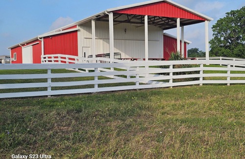 Bellville House | Spacious 4-bedroom Foremans ranch house on a 150 acre ranch with a deck/full gym