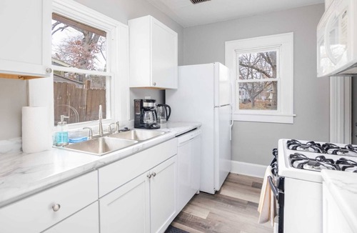 Des Moines House | Spacious 4 Bedroom Home Near Drake