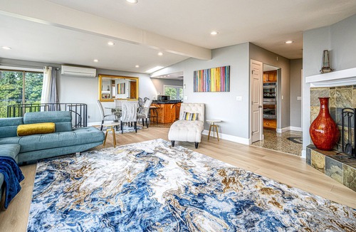 Redondo House | Spacious 4 bedroom Home … EV Charger Available