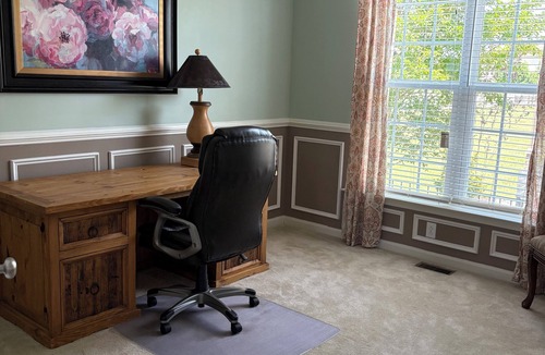 Middletown House | Spacious 4-bedroom house with backyard oasis