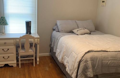 Stillwater House | Spacious 4-bedroom house in amazing Stillwater with WiFi, AC
