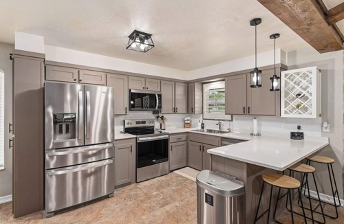 Brownwood House | Spacious 4-bedroom house on Lake Brownwood with Boat Dock