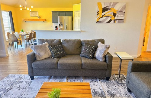 South Arlington House | Spacious 4-bedroom house in Mansfield. Extended Stay is welcomed