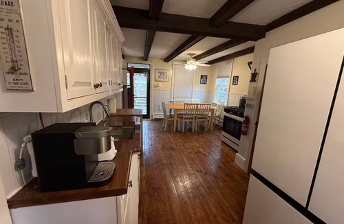 Robesonia House | Spacious 4-bedroom house in pleasant Robesonia with AC