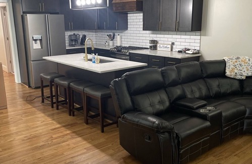 Ilion House | Spacious 4 bedroom home in the village