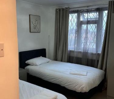 Billericay House | Spacious 4 bedroom house