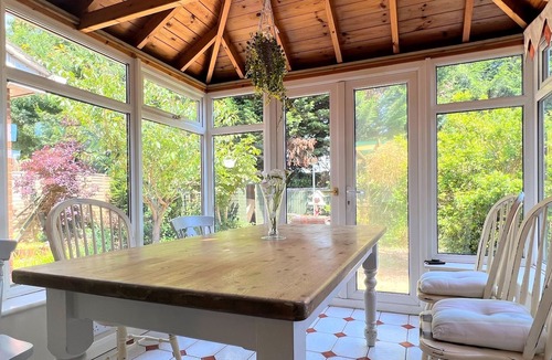 Ipswich House | Spacious 4 Bedroom House with Parking