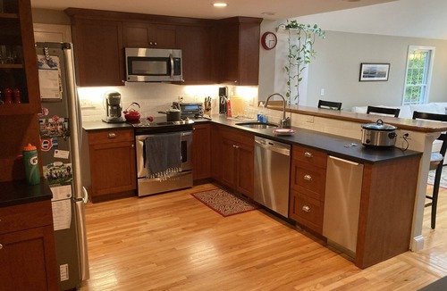 Westwood House | Spacious 4-bedroom house with AC near World Cup/Gillette Stadium