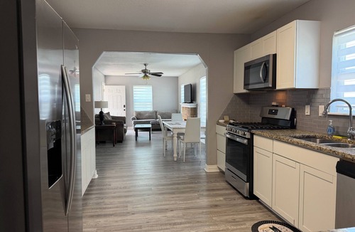 Abilene House | Spacious 4-bedroom house in serene Abilene with AC