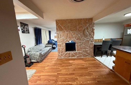 West Seneca House | Spacious 4-bedroom house in pleasant Buffalo with AC