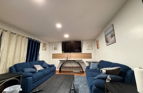 West Seneca House | Spacious 4-bedroom house in pleasant Buffalo with AC
