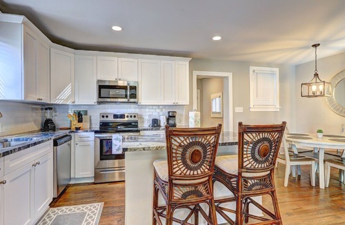 Belvedere Park House | Spacious 4-bedroom house in tranquil Decatur with AC