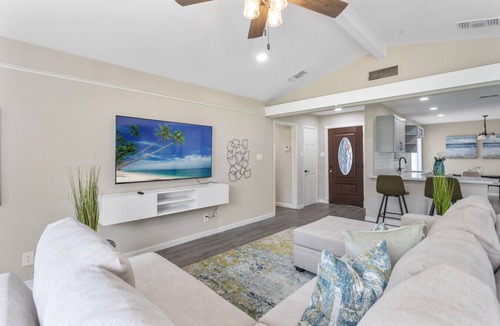 Spring Branch West House | Spacious 4-bedroom house in Prime Location!