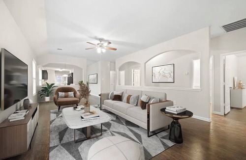 Houston House | Spacious 4-bedroom house in charming Houston with AC NEAR AIRPORT