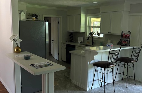 Garden Oaks House | Spacious 4-bedroom house in charming Houston area.